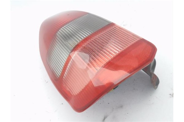 Recambio de piloto trasero izquierdo para mitsubishi space star (dg0) 1.3 16v (dg1a) referencia OEM IAM MR911209 MR2455 
