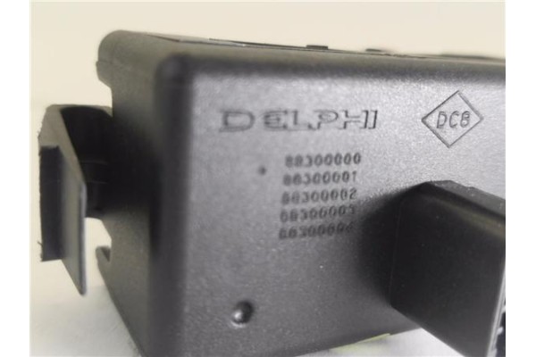 Recambio de interruptor luces emergencia para renault clio iii 1.5 dci (c/br1g) referencia OEM IAM 8200214896A 88300000 