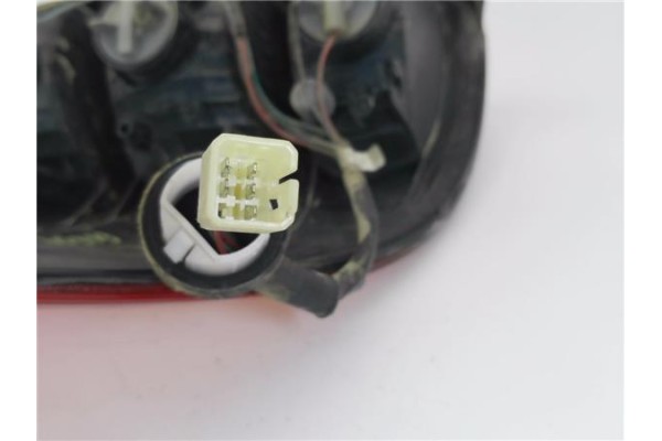 Recambio de piloto trasero derecho para fiat sedici (189) 1.9 8v multijet dynamic referencia OEM IAM 0071742458  