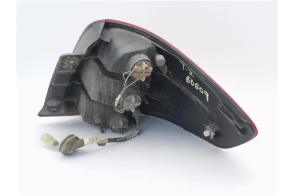 Recambio de piloto trasero izquierdo para fiat sedici (189) 1.9 8v multijet dynamic referencia OEM IAM 0071742462  