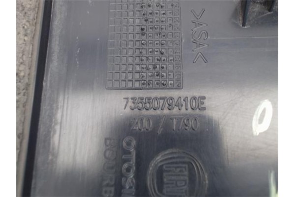Recambio de moldura porton trasero para fiat ii doblo (263) cargo 1.3 basis kasten referencia OEM IAM 7355079410E  