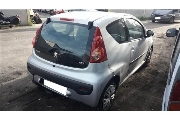 peugeot 107 del año 2006
