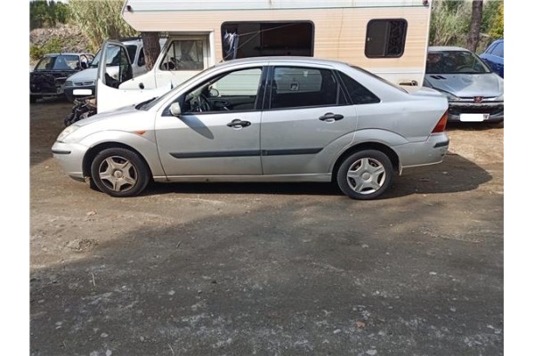 ford focus sedán (dfw) del año 2002
