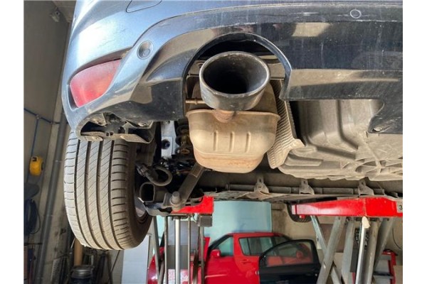 Recambio de tubo escape completo para renault megane iv berlina 5p 1.2 experience referencia OEM IAM 200100406R 200102125R 