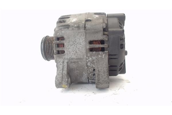 Recambio de alternador para peugeot 207 1.6 hdi referencia OEM IAM 5705NH  