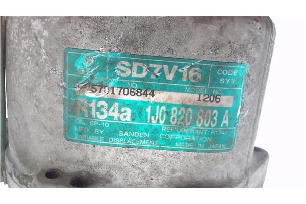 Recambio de compresor aire acond. para volkswagen golf iv berlina (1j1) 1.6 referencia OEM IAM 1J0820805  