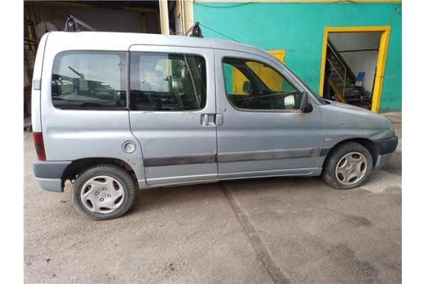 peugeot partner combispace (5f) del año 2001