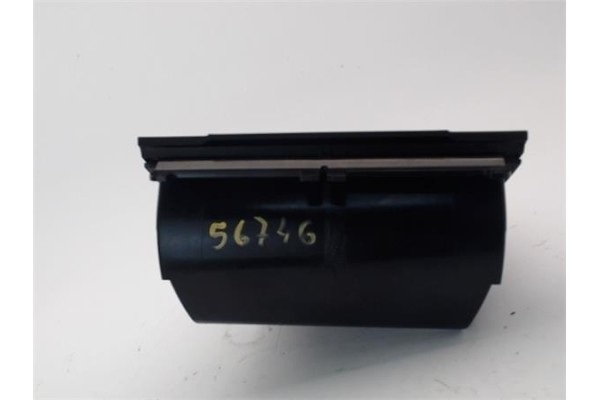 Recambio de cenicero para volkswagen golf vi (5k1) 1.6 advance referencia OEM IAM 5K0857961A  