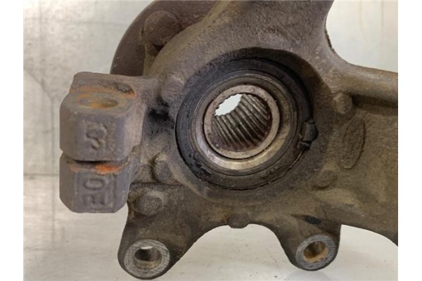 Recambio de mangueta delantero izquierda para ford mondeo iii (b5y) 2.0 tdci referencia OEM IAM 1307835  