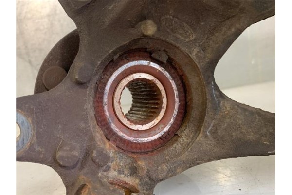 Recambio de mangueta delantero derecha para ford mondeo iii (b5y) 2.0 tdci referencia OEM IAM 1763058  