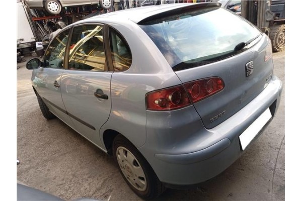 seat ibiza (6l1) del año 2004