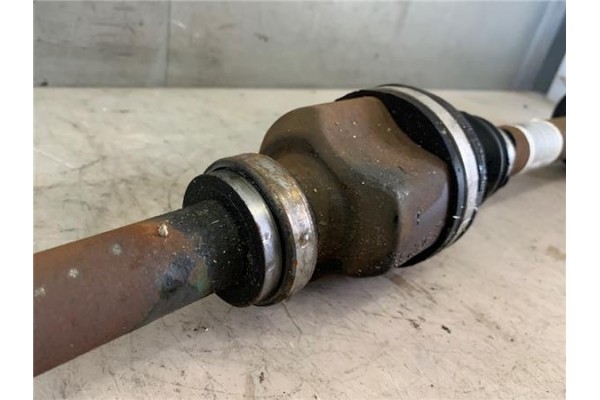 Recambio de palier delantero derecho para citroen c4 picasso 1.6 hdi referencia OEM IAM 9656329480  