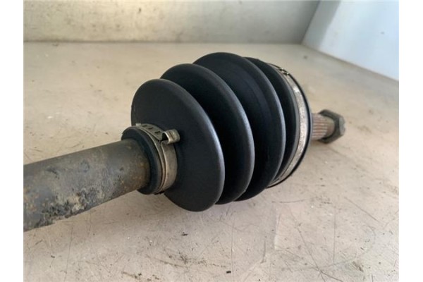 Recambio de palier delantero izquierdo para hyundai lantra familiar (rd) 1.6 16v referencia OEM IAM 4950729A00  