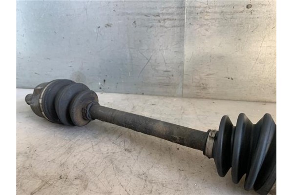 Recambio de palier delantero izquierdo para hyundai lantra familiar (rd) 1.6 16v referencia OEM IAM 4950729A00  