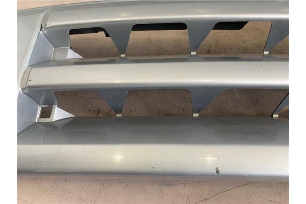 Recambio de rejilla paragolpes delantero para land rover discovery 2.7 td referencia OEM IAM   