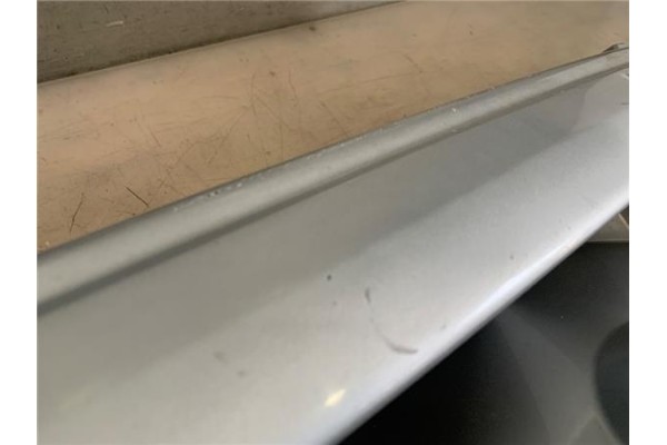 Recambio de rejilla paragolpes delantero para land rover discovery 2.7 td referencia OEM IAM   