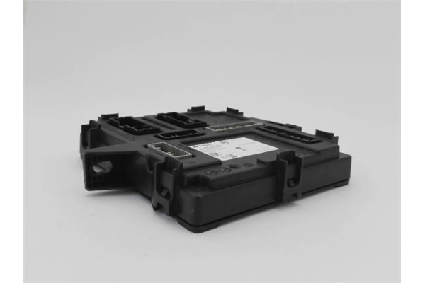 Recambio de antena electrica para peugeot 207 1.6 hdi referencia OEM IAM 9651423580  
