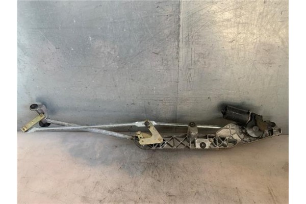 Recambio de motor limpiaparabrisas delantero para nissan almera tino (v10m) 1.8 referencia OEM IAM 0390241  