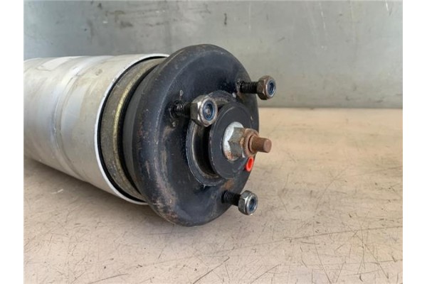 Recambio de amortiguador delantero izquierdo para land rover discovery 2.7 td referencia OEM IAM   