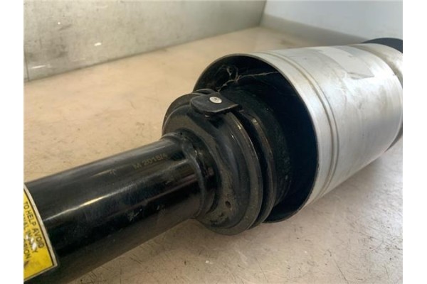 Recambio de amortiguador delantero izquierdo para land rover discovery 2.7 td referencia OEM IAM   