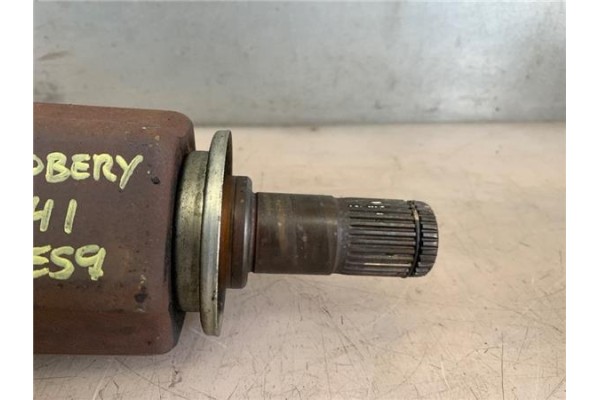 Recambio de palier delantero izquierdo para land rover discovery 2.7 td referencia OEM IAM   