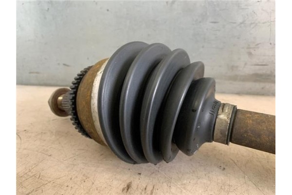 Recambio de palier delantero izquierdo para land rover discovery 2.7 td referencia OEM IAM   