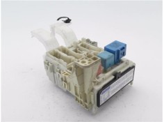Recambio de caja reles para toyota yaris (ksp9/scp9/nlp9) 1.3 vvt-i referencia OEM IAM 8273052700 8G021960 