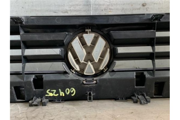 Recambio de rejilla capo para volkswagen golf iii (1h1) 1.6 referencia OEM IAM 1H6853653C  