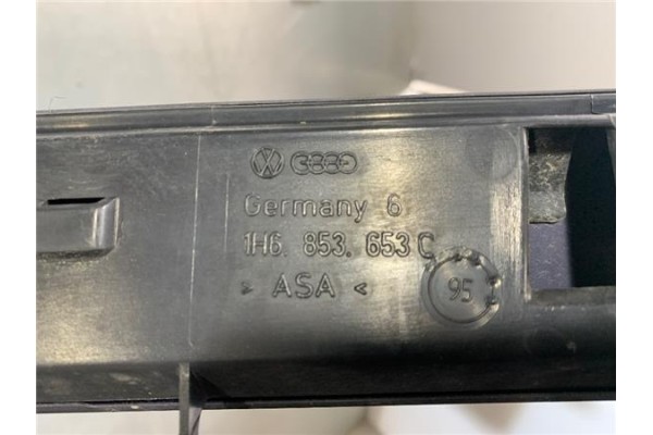 Recambio de rejilla capo para volkswagen golf iii (1h1) 1.6 referencia OEM IAM 1H6853653C  