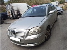 toyota avensis berlina (t25) del año 2003