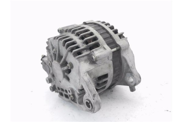Recambio de alternador para nissan almera tino (v10m) 1.8 referencia OEM IAM 23100BU010  