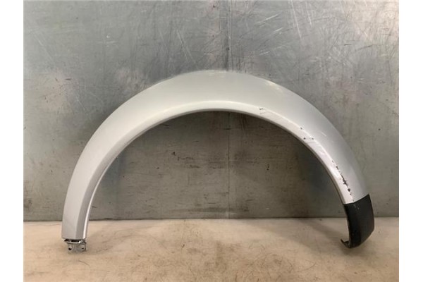 Recambio de moldura aleta trasero izquierda para audi a2 (8z) 1.4 referencia OEM IAM   