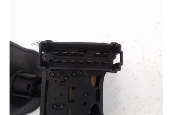 Recambio de mando limpiaparabrisas para renault kangoo i (f/kc0) referencia OEM IAM 8200090338 34484801AG 