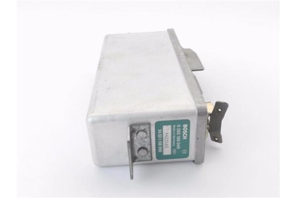 Recambio de centralita para bmw serie 5 berlina (e34) 3.5 535i referencia OEM IAM 9425103 0265100049 