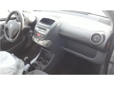peugeot 107 del año 2006
