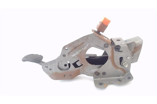 Recambio de pedal embrague para nissan qashqai ii (j11e) 1.2 n-connecta referencia OEM IAM 465038803RB  