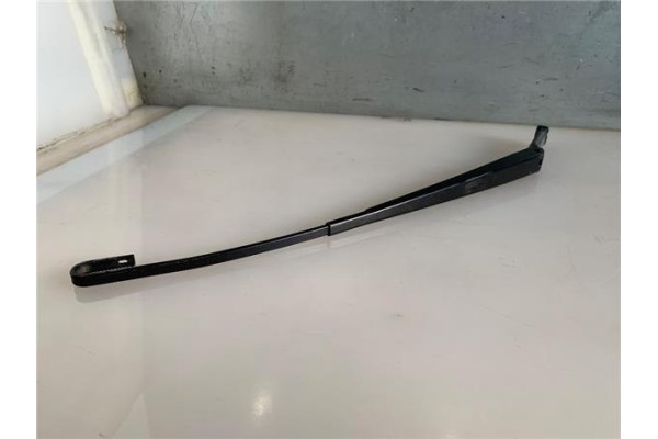 Recambio de brazo limpiaparabrisas delantero derecho para audi a4 berlina (8e) 3.0 referencia OEM IAM   