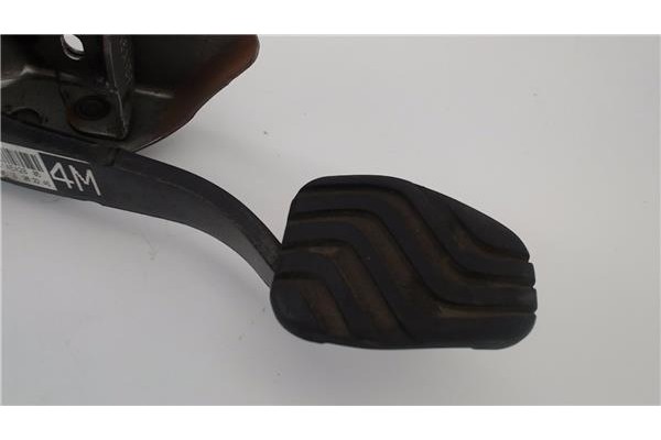 Recambio de pedal embrague para nissan qashqai ii (j11e) 1.2 n-connecta referencia OEM IAM 465038803RB  