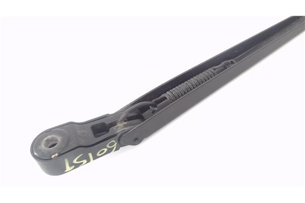 Recambio de brazo limpiaparabrisas delantero izquierdo para dacia sandero i 1.4 referencia OEM IAM 288812938R 6001550816 
