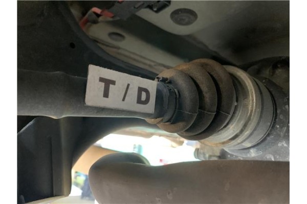 Recambio de palier trasero derecho para bmw serie 1 berlina 5p (f20) 2.0 116d referencia OEM IAM 33207624206  