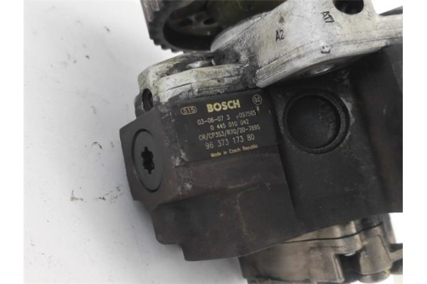 Recambio de bomba inyectora para peugeot 206 1.4 hdi eco 70 referencia OEM IAM 9637317380 0445010042 