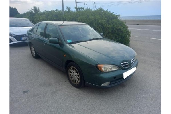 nissan primera berlina (p11) del año 1996