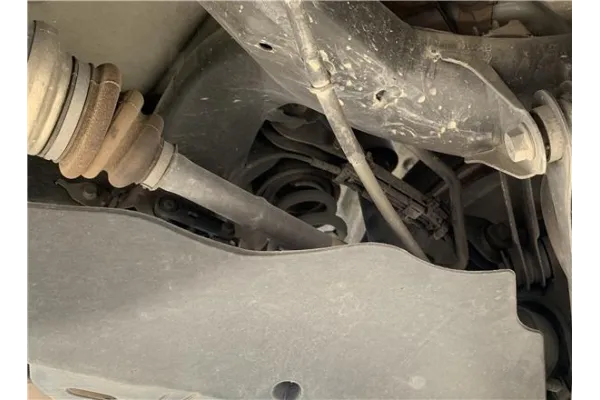 Recambio de palier trasero izquierdo para bmw serie 1 berlina 5p (f20) 2.0 116d referencia OEM IAM 33207624205  