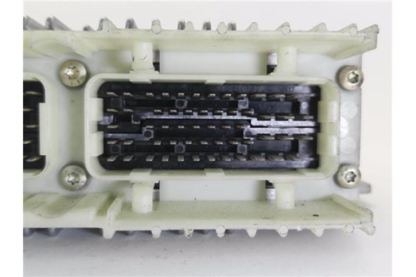 Recambio de centralita para mercedes-benz clase e (bm 210) berlina 4.2 420 (210.072) referencia OEM IAM A0215452032 261204321 