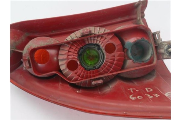 Recambio de piloto trasero derecho para peugeot 307 break/ sw (s2) 1.6 d-sign referencia OEM IAM 6351Q6  