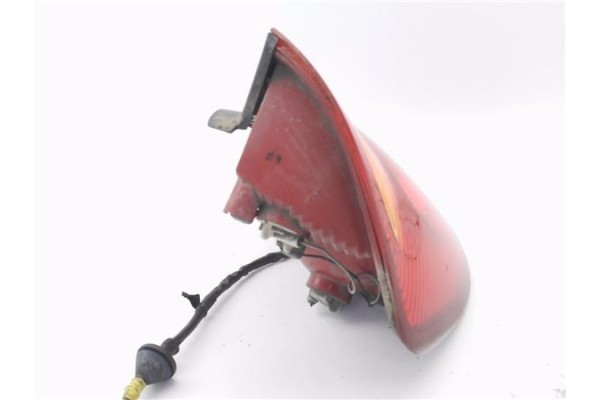 Recambio de piloto trasero izquierdo para hyundai accent (lc) 1.3 referencia OEM IAM 9240125220  