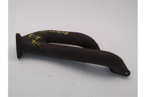 Recambio de colector escape para porsche 944 2.5 básico coupe referencia OEM IAM 9441111332R  