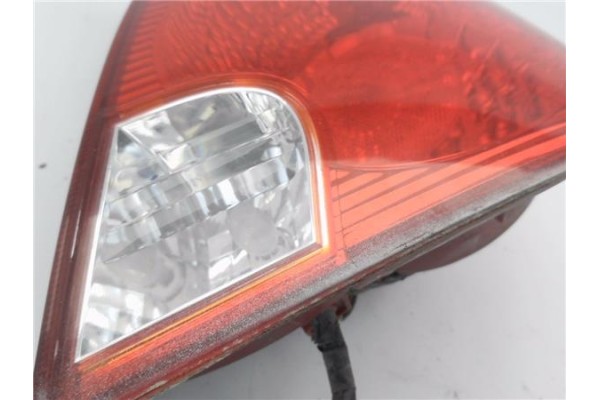 Recambio de piloto trasero derecho para hyundai accent (lc) 1.3 referencia OEM IAM 9240225220  