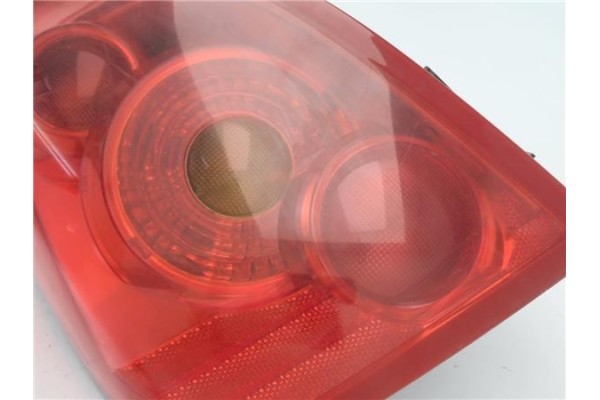 Recambio de piloto trasero izquierdo para nissan primera berlina (p12) 1.9 dci referencia OEM IAM 26555AU210  