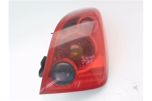 Recambio de piloto trasero derecho para nissan primera berlina (p12) 1.9 dci referencia OEM IAM 26550AU210  
